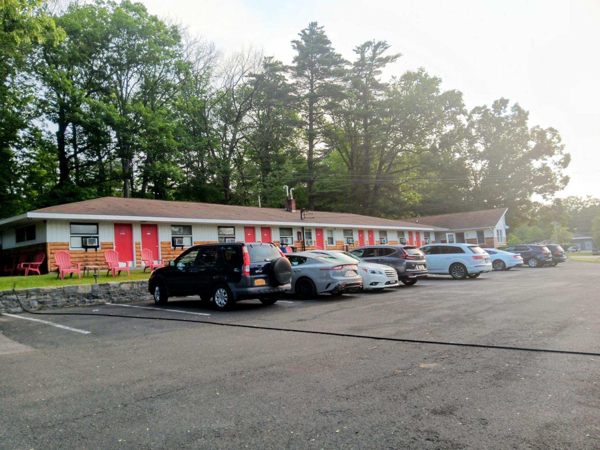 Robin Hood Motel Saratoga Springs Kültér fotó
